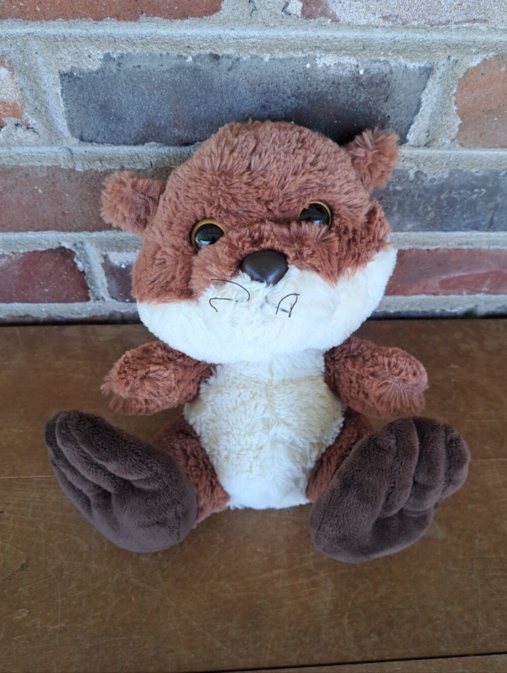 Taddle Toes Chit Chat Aurora Otter Plush